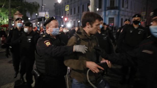Gewalt in Belarus: Polizei verhaftet erneut Hunderte Demonstranten