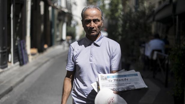 Der letzte "Zeitungsverkäufer" von Paris macht Schluss