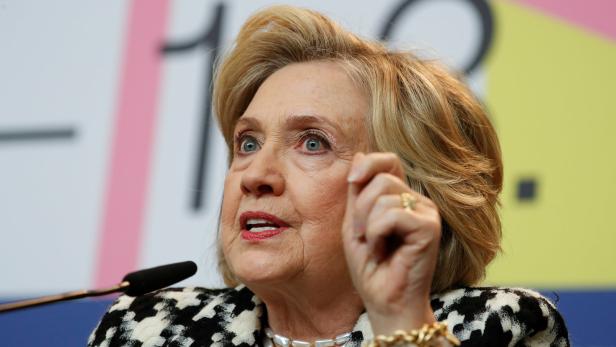 Hillary Clinton: "Unsere Leben stehen bei Wahl auf dem Spiel"