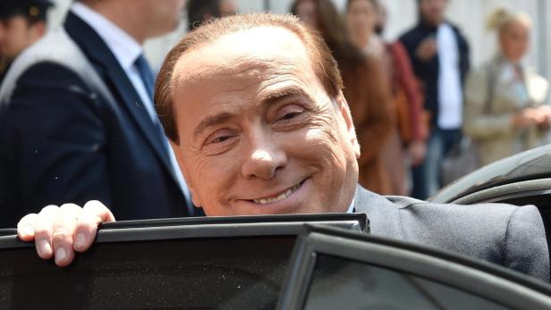 Silvio Berlusconi will wieder in den politischen Ring steigen