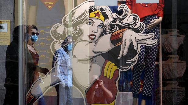 Superheldin in der Warteschleife: Wonder Woman verzögert sich.