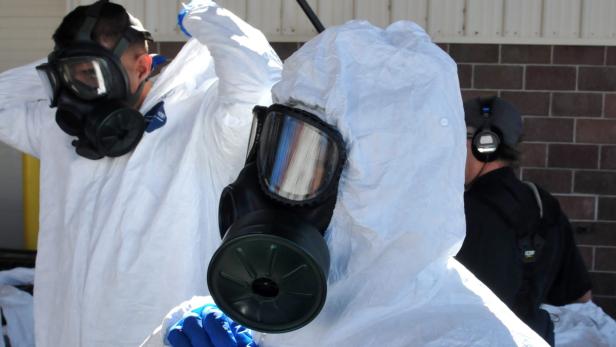 USA EBOLA DEFENSE TRAINING