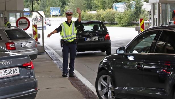 Österreich verlängert Grenzkontrollen zu Slowenien und Ungarn