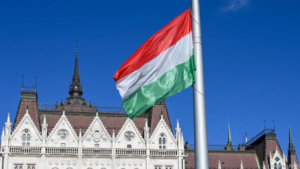 Ungarn führt strenge Einreiseregeln ein