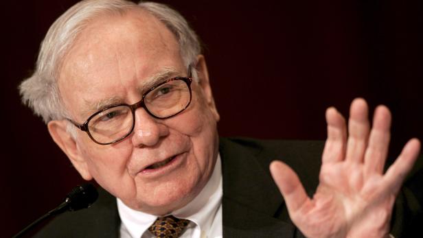 Berkshire Hathaway sells stakes in four biggest US airlines