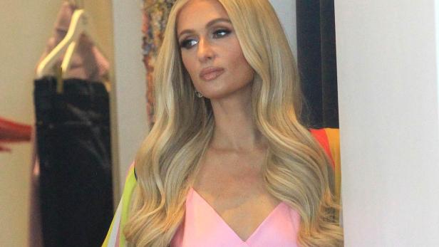 Paris Hilton bricht Schweigen über Gewalterfahrungen in vergangenen Beziehungen