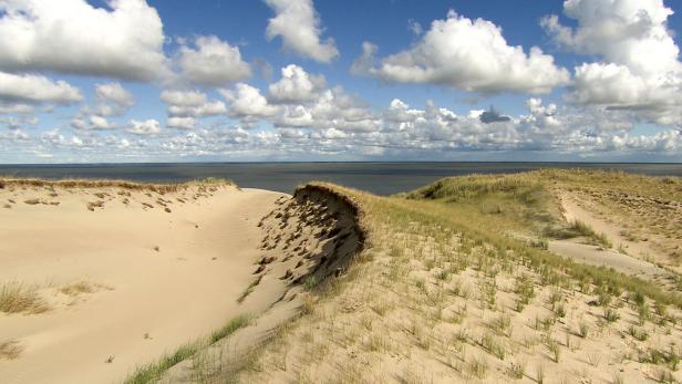 Wussten Sie, dass man im Baltikum auf Dünen wandern kann?