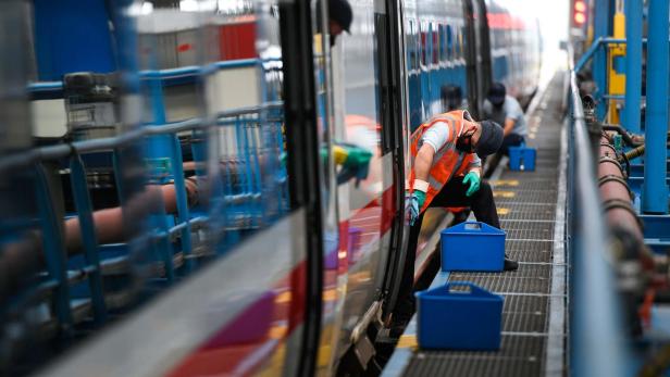 Neue Corona-Studie: Bahnfahrer dürfen durchatmen