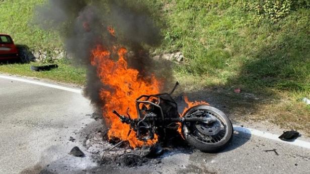 Motorradlenker bei Kollision mit Auto in NÖ schwer verletzt