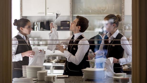 In der Gastronomie und Hotellerie wackeln die Arbeitsplätze wegen der Corona-Krise derzeit am stärksten.