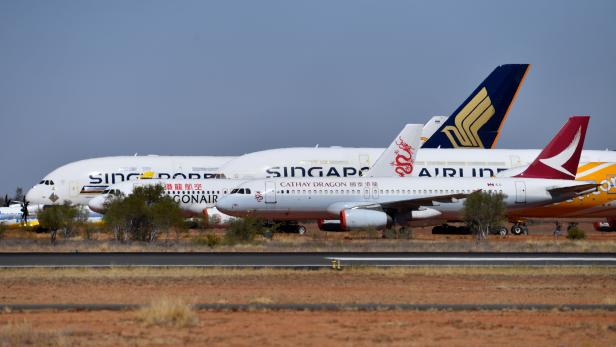 Asian airlines grounded airplanes in Alice Springs 