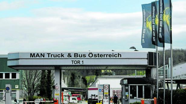 ++ ARCHIVBILD ++ MAN WILL BIS ZU 9.500 STELLEN ABBAUEN: ÜBERSICHT WERK STEYR