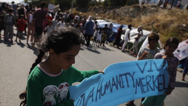 Merkel will 1.500 Migranten von griechischen Inseln aufnehmen