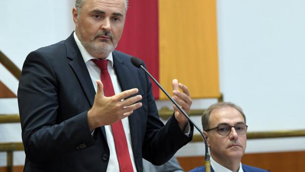 Doskozil steht im Landtag 60 Minuten lang Rede und  Antwort