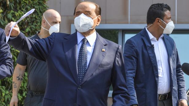 Genesener Berlusconi: "Hatte Angst, es nicht zu schaffen"