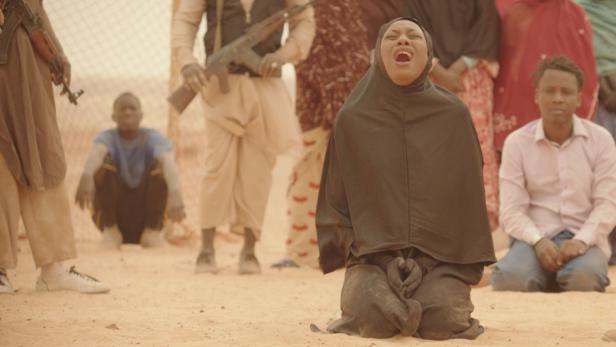 Wer beim Singen erwischt wird, wird öffentlich von radikalen Islamisten ausgepeitscht: „Timbuktu“, von dem mauretanischen Regisseur Abderrahmane Sissako