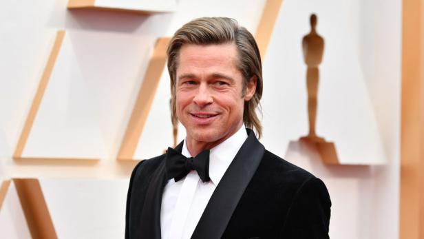 Angebliche neue Freundin von Brad Pitt reagiert auf Vorwurf, sie würde Jolie "hassen"