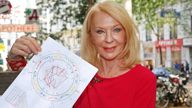 Wahl-Prognose der anderen Art: Star-Astrologin Gerda Rogers prohezeit den Wahlausgang