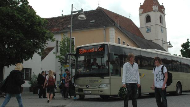 Nordburgenland: Gedränge in Schulbussen trotz Corona