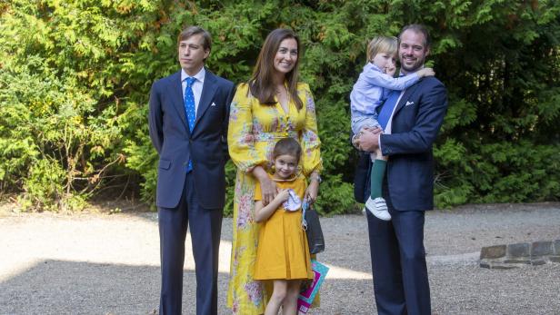 Prinz Louis, Prinzessin Claire und Prinz Félix mit ihren beiden älteren Kindern