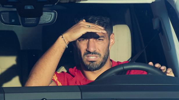 Schummelvorwürfe gegen den Beißer: Suarez darf nicht zu Juventus