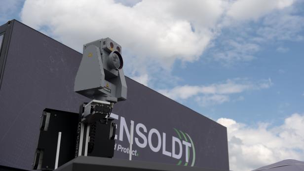 FRANCE-AVIATION-AIRSHOW-ANTI-DRONES-HENSOLDT