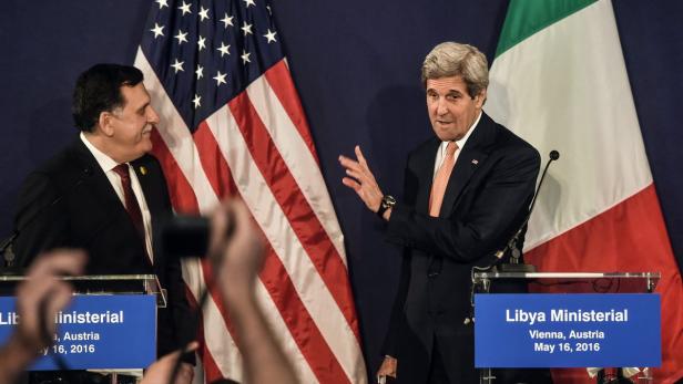 Kerry baut auf den Chef der Einheitsregierung, Fajis al-Sarradsch.