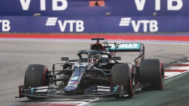 Formel 1: Hamilton geht von der Pole Position aus auf Rekordjagd