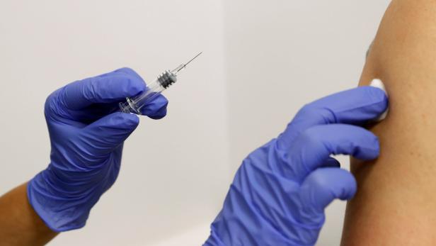 Wirken Corona-Impfstoffe auch gegen die neue Virus-Mutation?