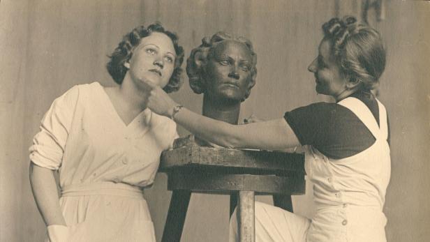 100 Jahre Frauen-Kunststudium: Fehlt ihr der schöpferische Geist?