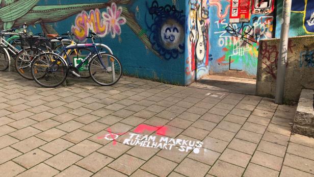Graffiti-Guerilla von "Team Rumelhart" in Mariahilf