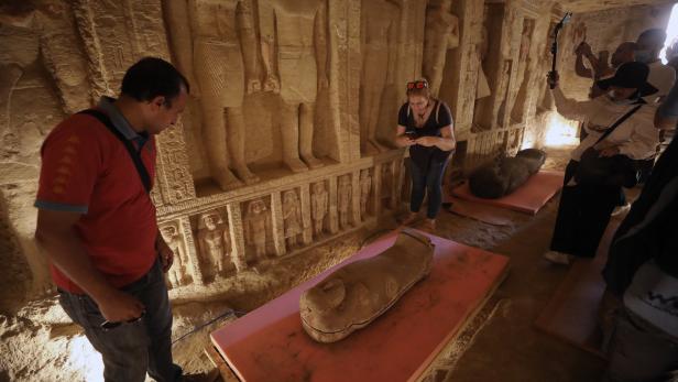 Archäologen fanden nahe Kairo weitere altägyptische Sarkophage
