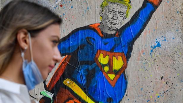 Trump als Superman - Graffiti in Barcelona wurde bereits vor dem New-York-Times-Bericht gemacht