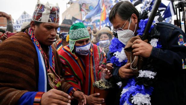 Finale des Wahlkampfes in El Alto mit Anhängern der Morales-Partei
