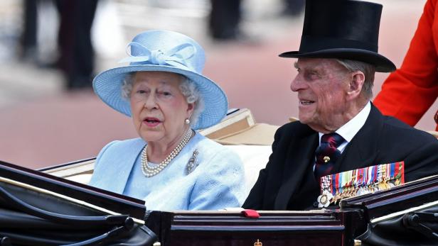 Autorin behauptet: Prinz Philip vor Hochzeit mit Queen Elizabeth "voller Zweifel"