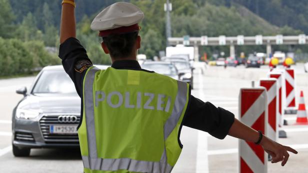 Slowenien prüft Einführung von Grenzkontrollen zu Österreich