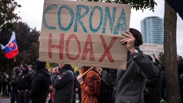 Führt Corona zum Wiederaufstieg der Rechten?
