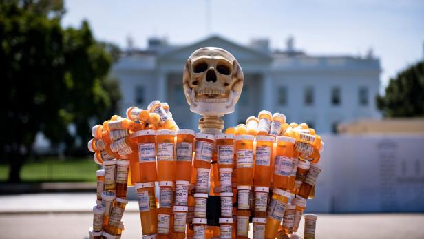 Protest gegen den Pharmakonzern Purdue vor dem Weißen Haus in Washington