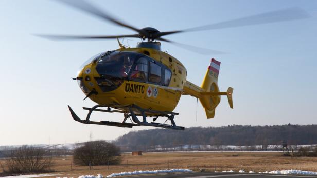 Wanderin nach Sturz in der Obersteiermark mit Hubschrauber gerettet