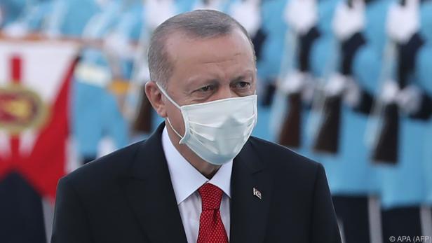 Privat sei Erdogan "sehr lustig", will das Satiremagazin wissen