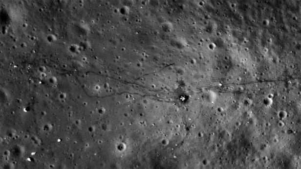 Fußspuren auf dem Mond