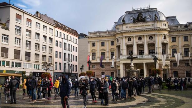 Massentests in Bratislava: Das Ergebnis überzeugt Kritiker nicht