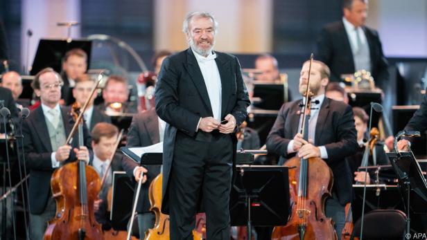 Dirigent Valery Gergiev und die Philharmoniker