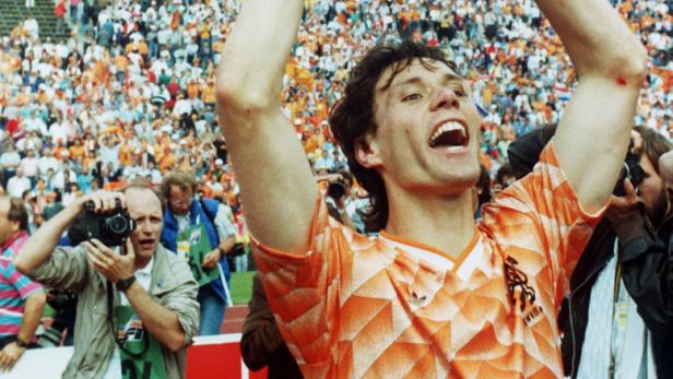 Der Stürmerstar: Marco van Basten schoss die Niederlande 1988 zum EM-Titel.