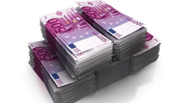 Geben und nehmen: So werden Immobilien verschenkt Frau hatte 55.500 Euro Bargeld im Bauch