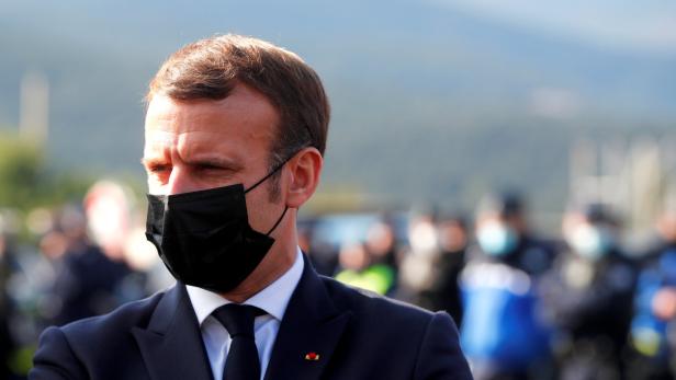 Macron will schärfere Grenzkontrollen und Überarbeitung von Schengen