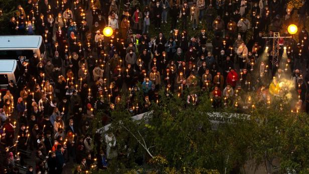 Terror in Wien: Ein Lichtermeer für die Opfer