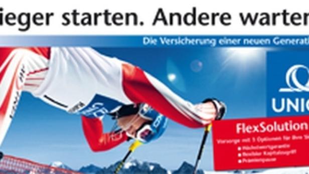 Ein Skirennläufer in roter und weißer Kleidung fährt einen Hang hinunter, Werbung für UNIQA Versicherung.