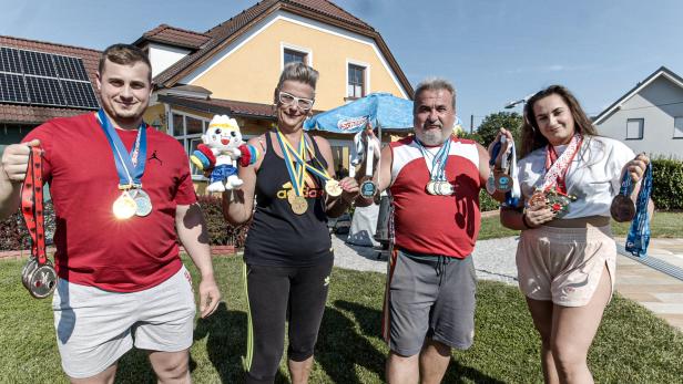 "Schwere Gewichte": Doku über Österreichs stärkste Familie