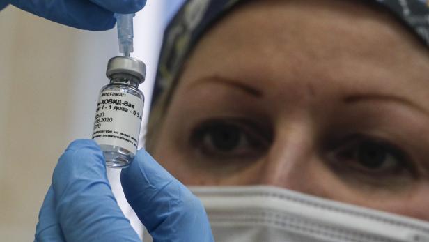 Coronavirus vaccine trial in Russia